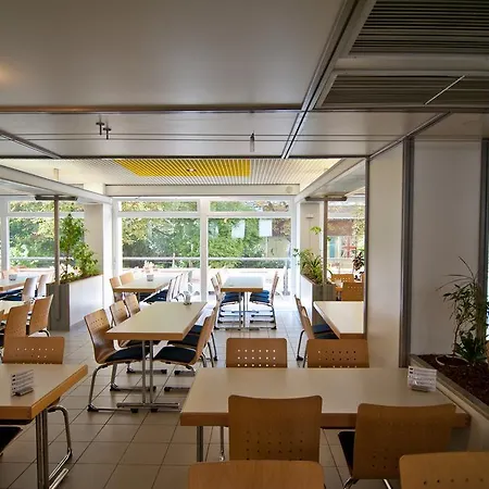 Hostel Haus International-3